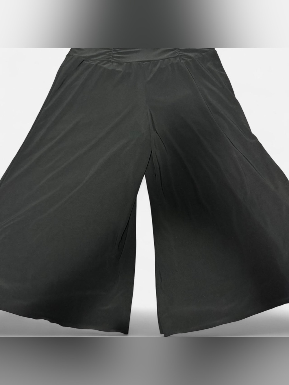 Maurices Black Wide-Leg gauchos
